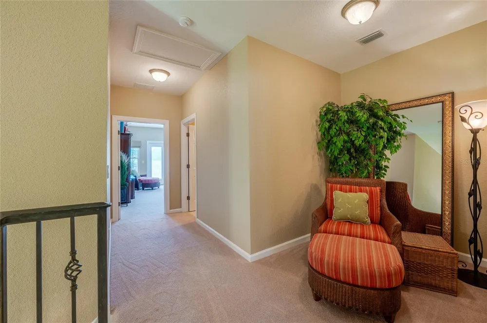 1259 AVENIDA DE LAS CASAS Lady Lake, FL 32159