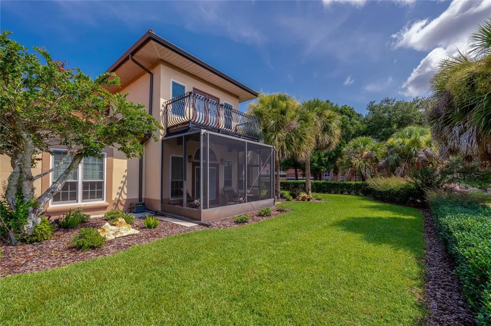 1259 AVENIDA DE LAS CASAS Lady Lake, FL 32159