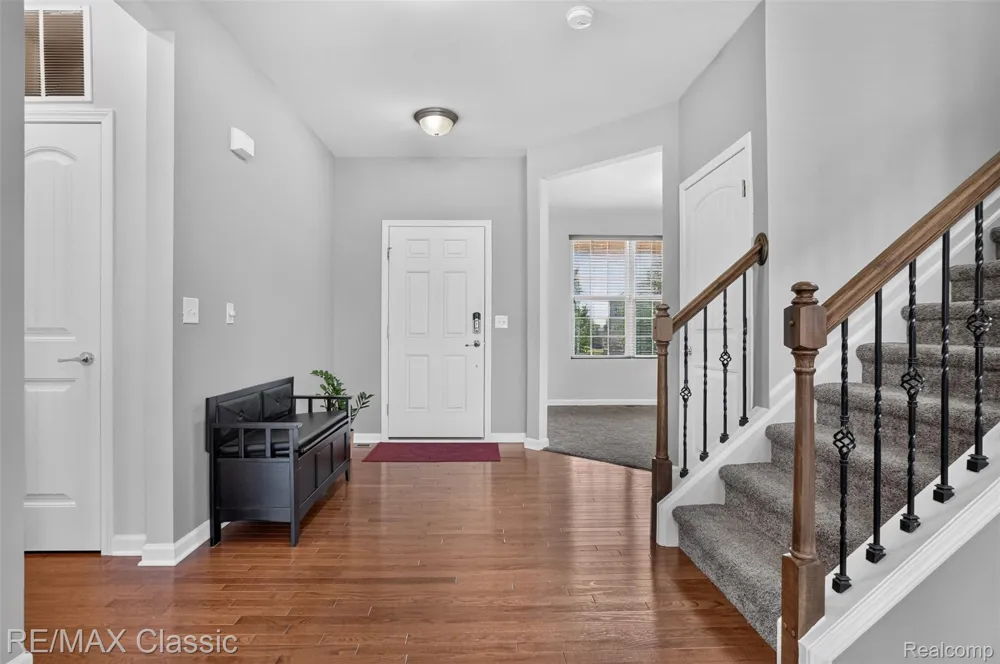 29949 Macintosh Lane Lyon Charter Township, MI 48165