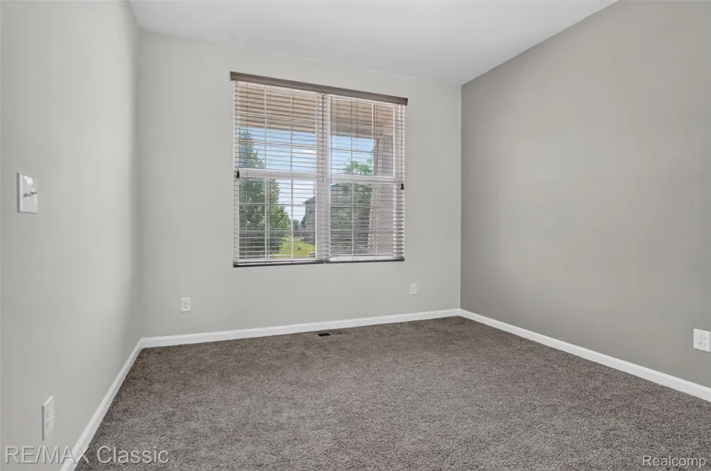 29949 Macintosh Lane Lyon Charter Township, MI 48165