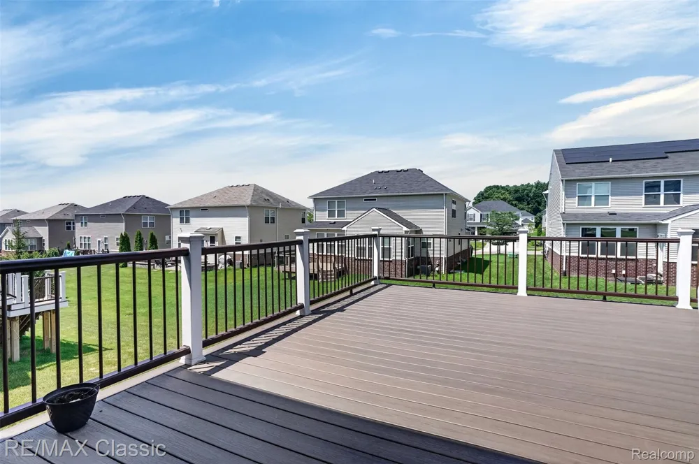 29949 Macintosh Lane Lyon Charter Township, MI 48165