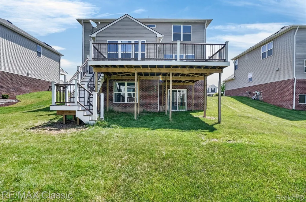 29949 Macintosh Lane Lyon Charter Township, MI 48165