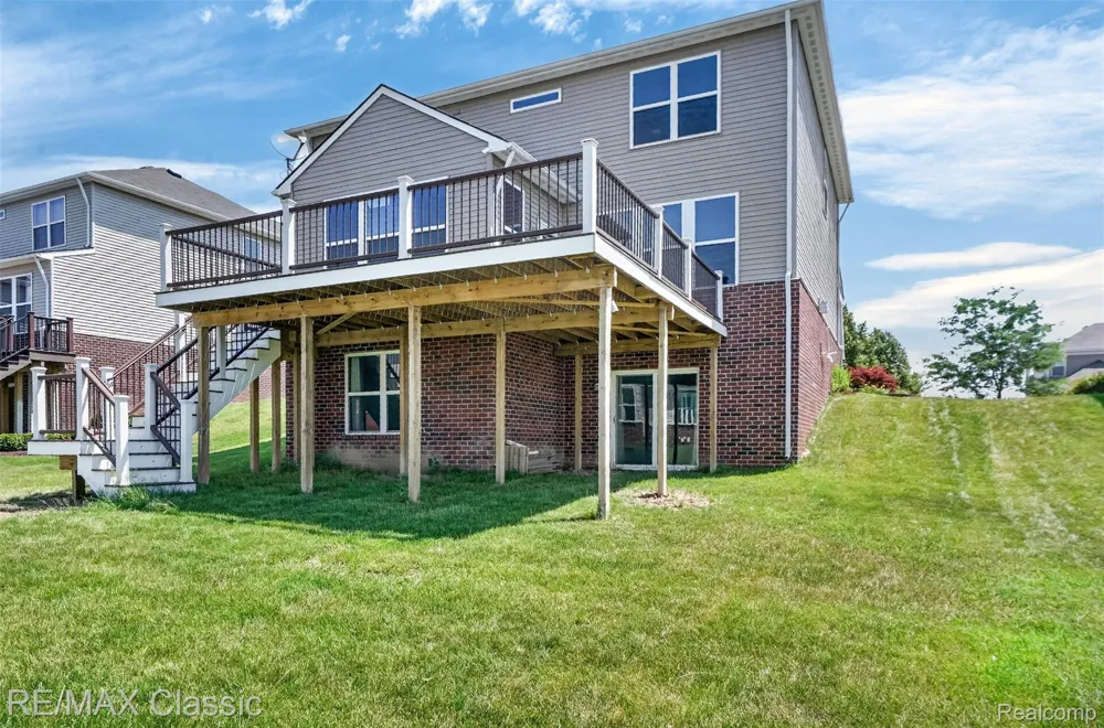 29949 Macintosh Lane Lyon Charter Township, MI 48165