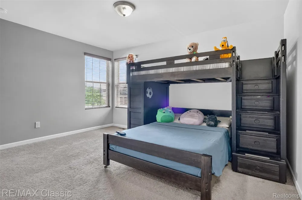 29949 Macintosh Lane Lyon Charter Township, MI 48165