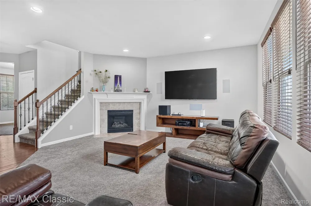 29949 Macintosh Lane Lyon Charter Township, MI 48165
