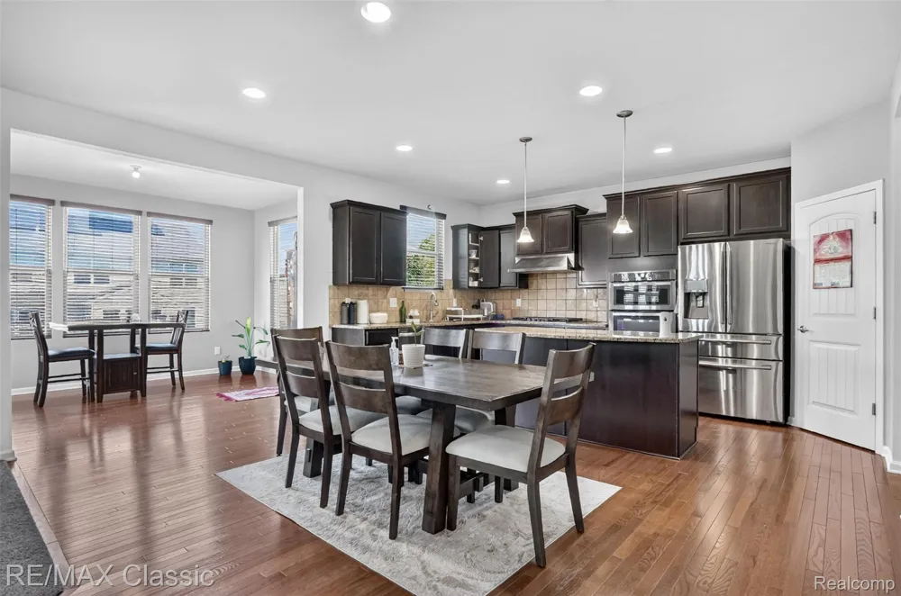 29949 Macintosh Lane Lyon Charter Township, MI 48165