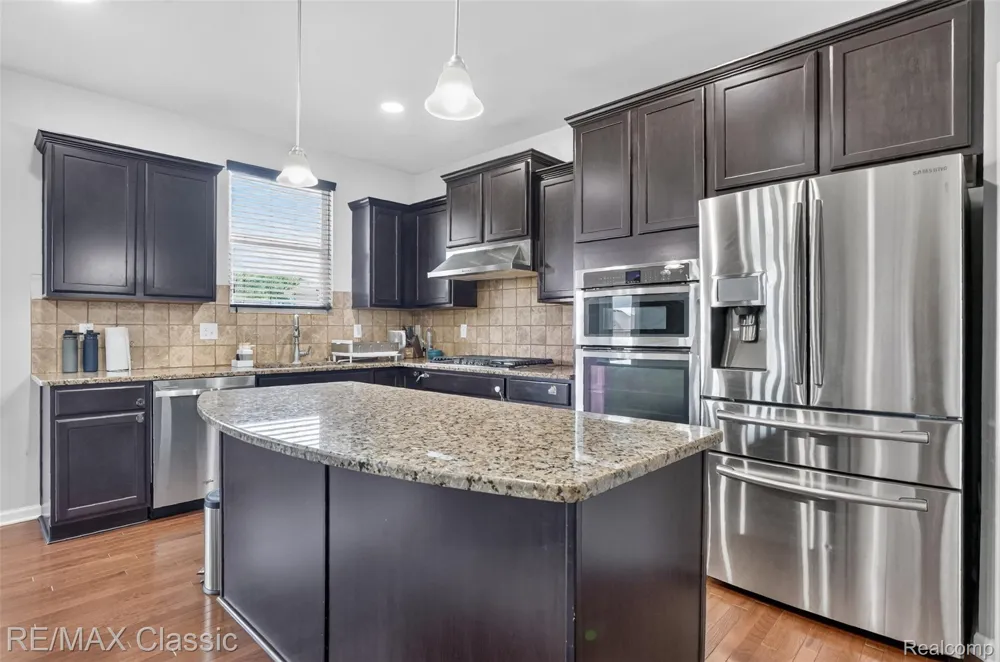 29949 Macintosh Lane Lyon Charter Township, MI 48165