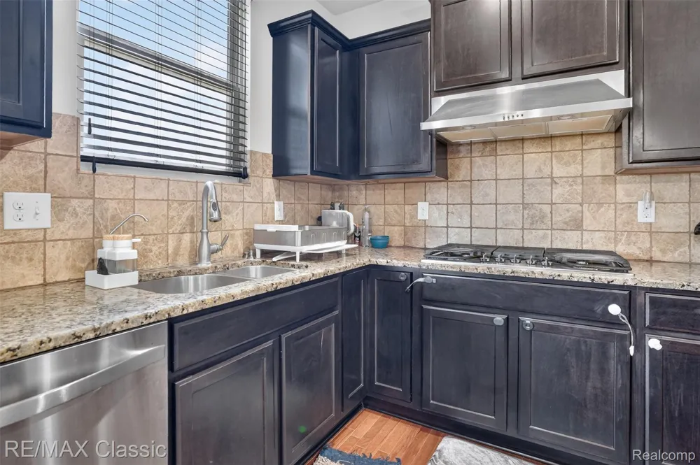 29949 Macintosh Lane Lyon Charter Township, MI 48165