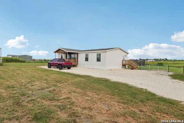 2629 Fm 1332 Jourdanton, TX 78026