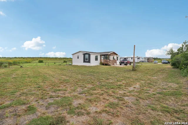 2629 Fm 1332 Jourdanton, TX 78026
