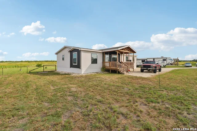 2629 Fm 1332 Jourdanton, TX 78026