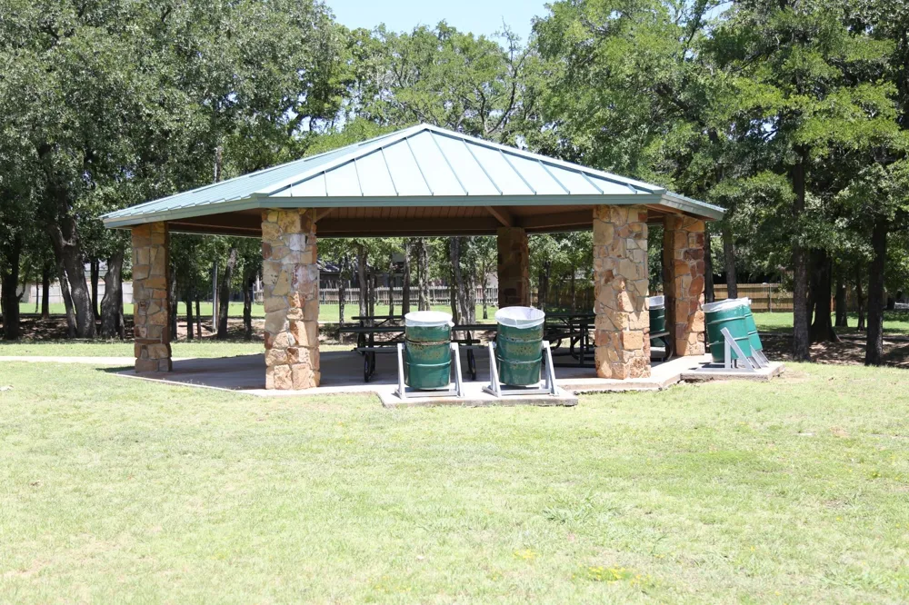 329 Stratford Drive Hurst, TX 76054