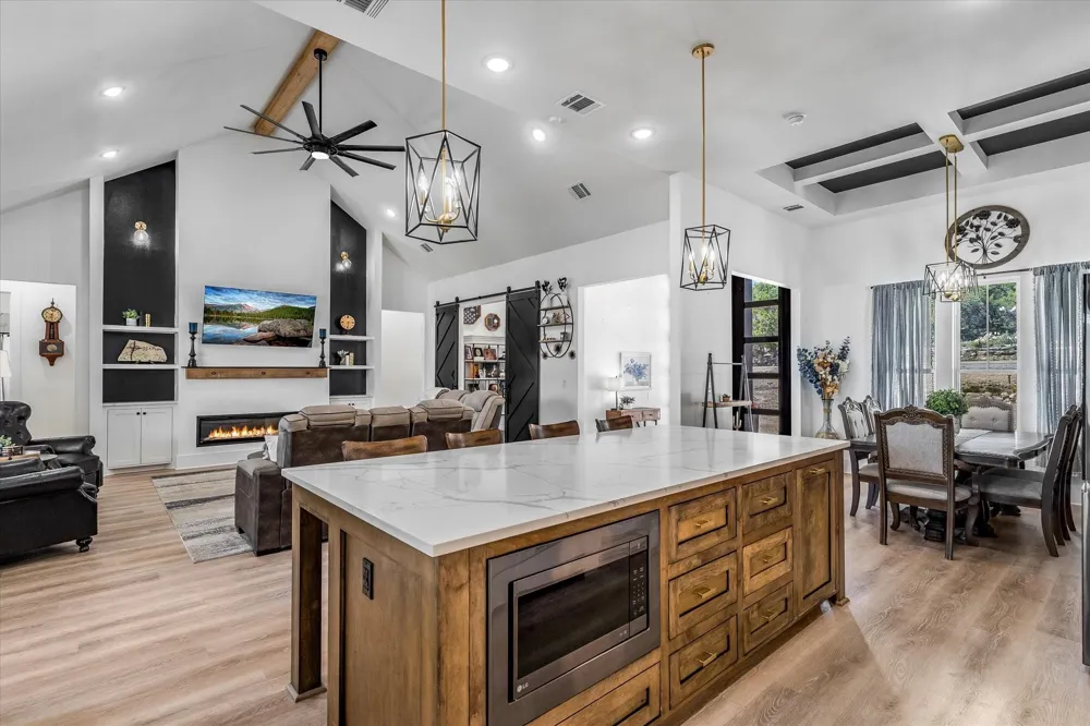 224 Kellog Fischer, TX 78623