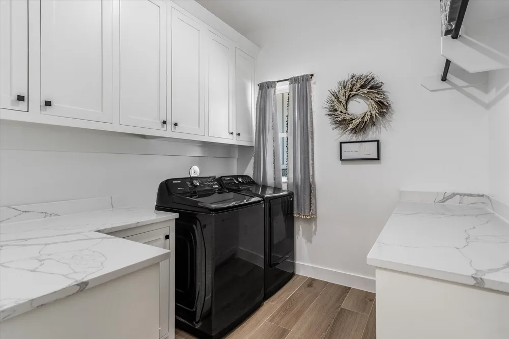 224 Kellog Fischer, TX 78623