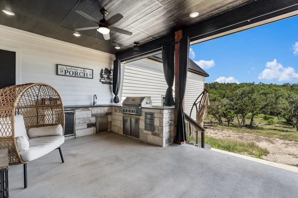 224 Kellog Fischer, TX 78623
