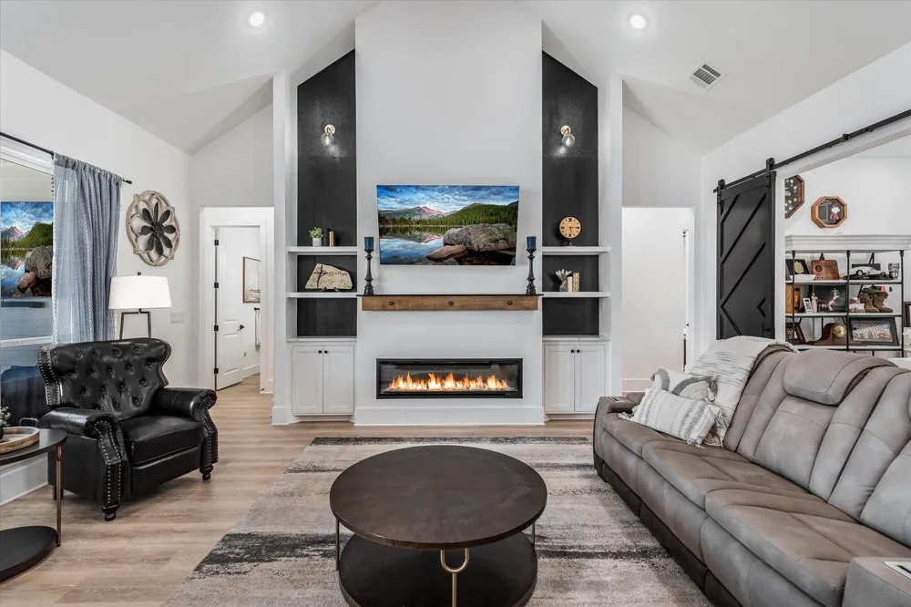 224 Kellog Fischer, TX 78623