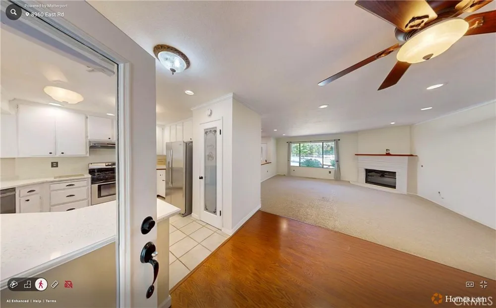 8960 East Redwood Valley, CA 95470