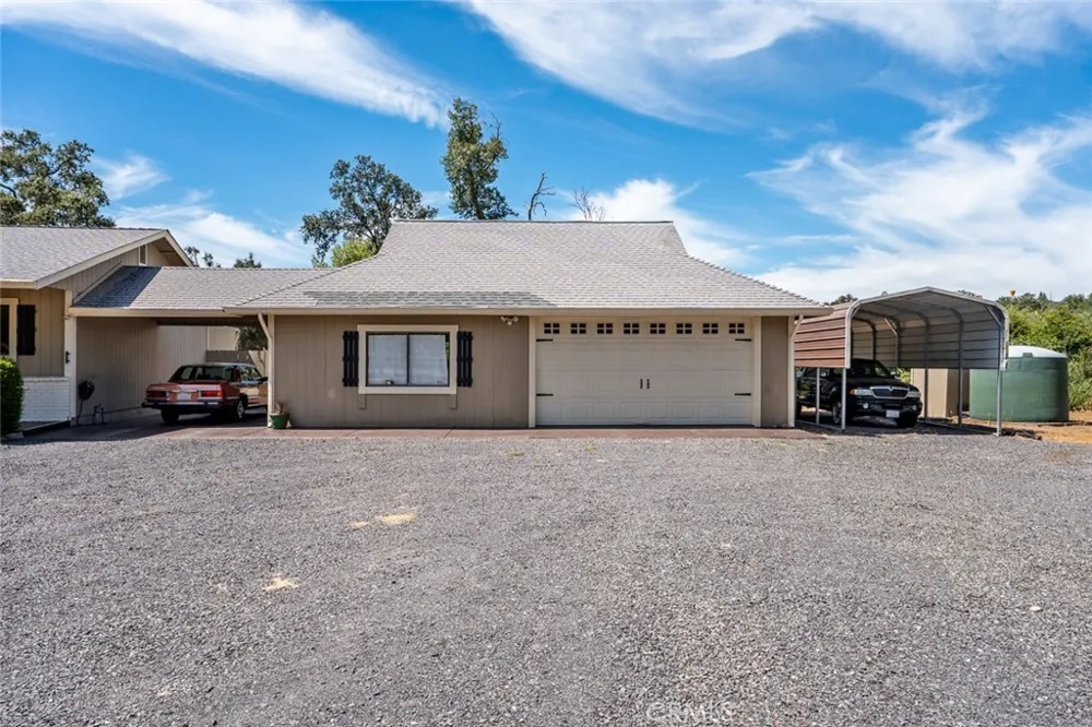 8960 East Redwood Valley, CA 95470