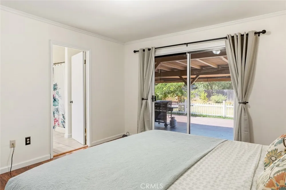 8960 East Redwood Valley, CA 95470
