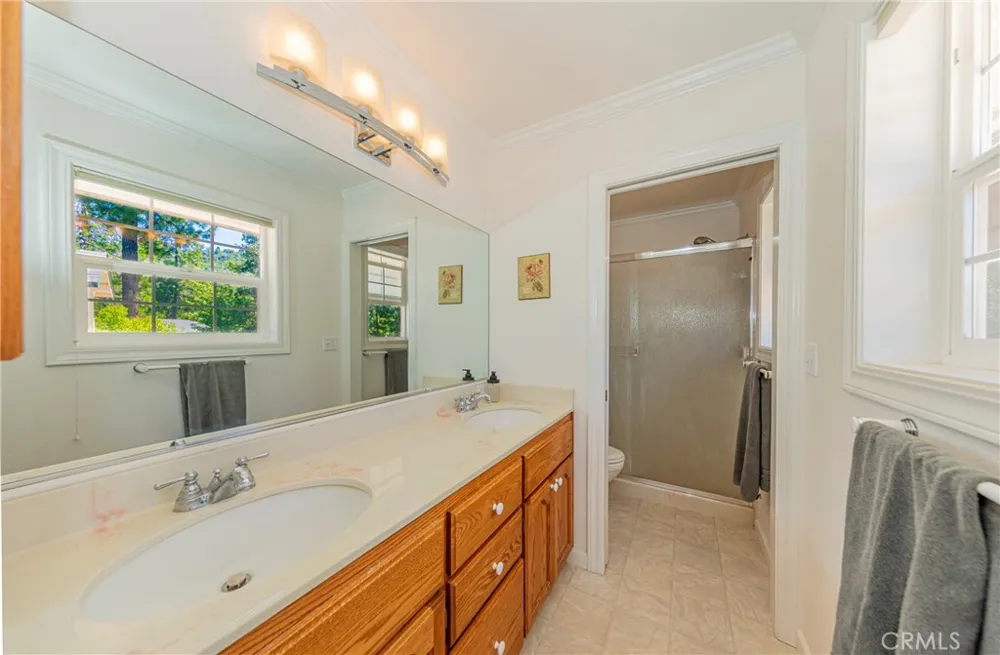 53235 Finegold Creek Court North Fork, CA 93643