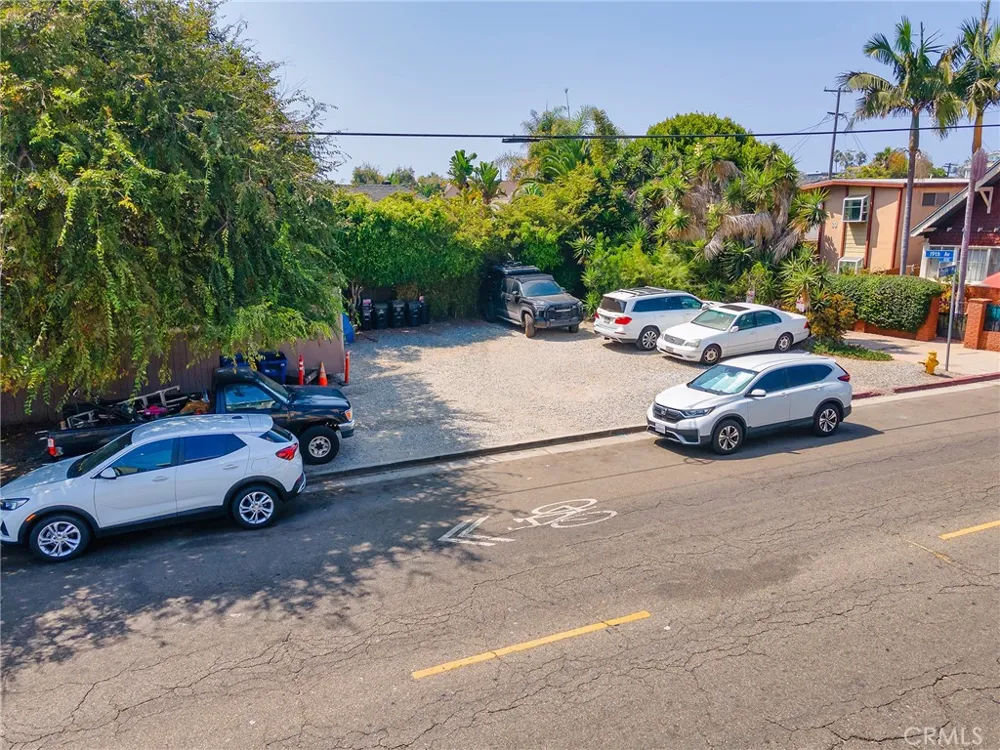1909 Pacific Avenue Venice, CA 90291