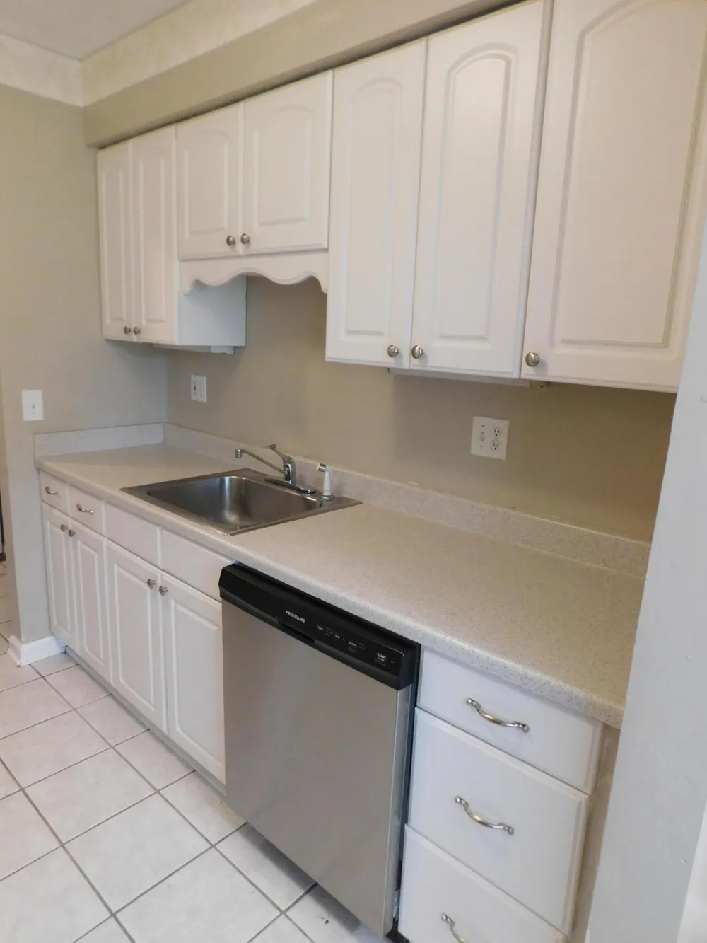 30042 W 12 Mile Road #52 Farmington Hills, MI 48334