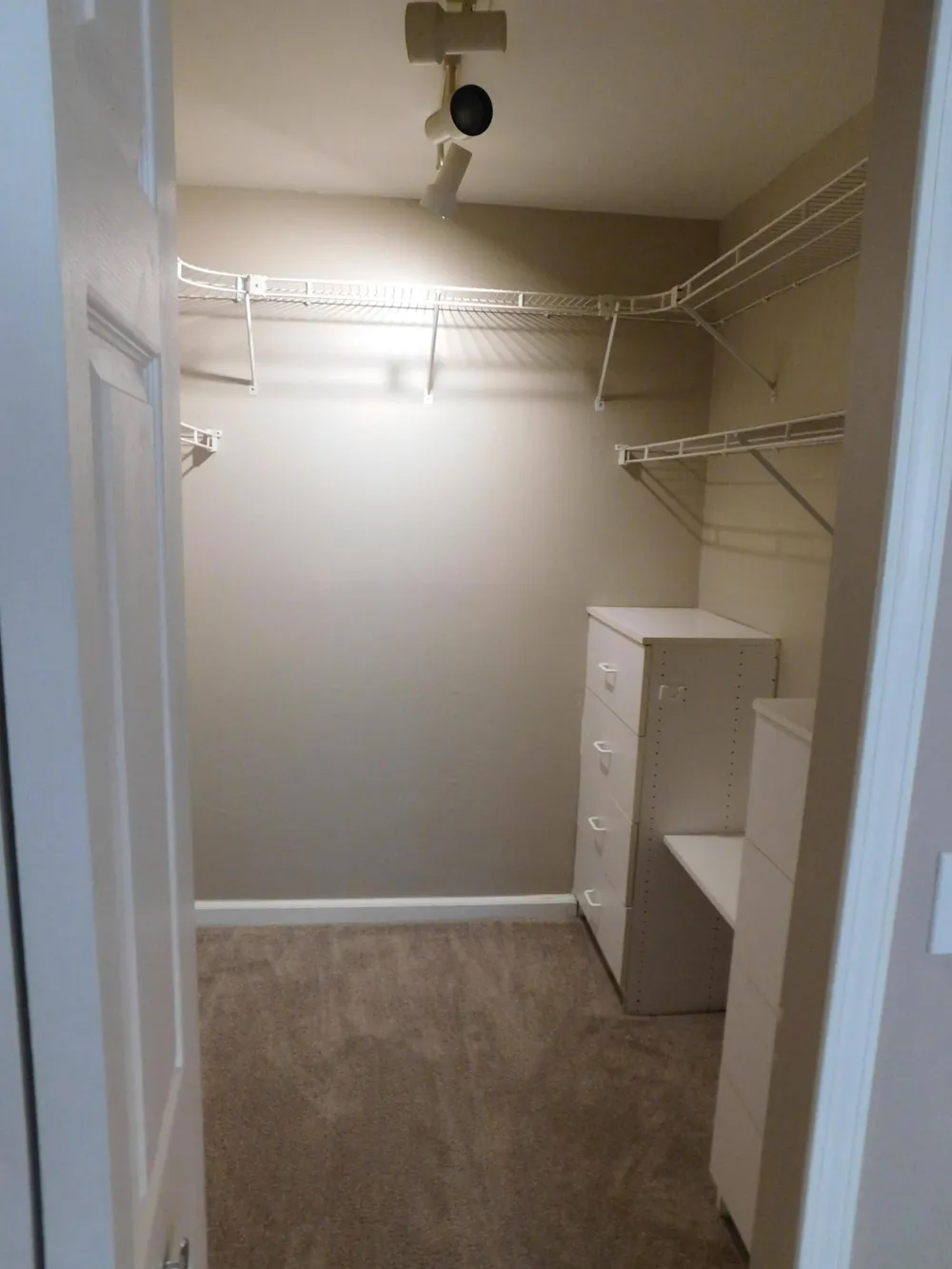 30042 W 12 Mile Road #52 Farmington Hills, MI 48334