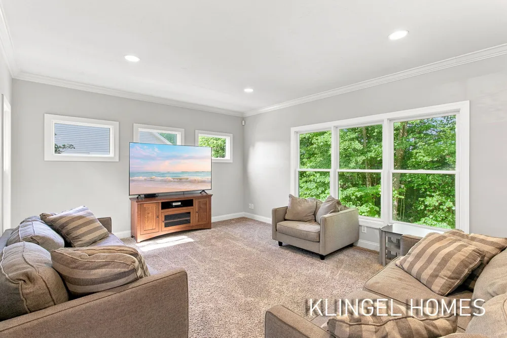 16373 W Willow Drive Spring Lake, MI 49456