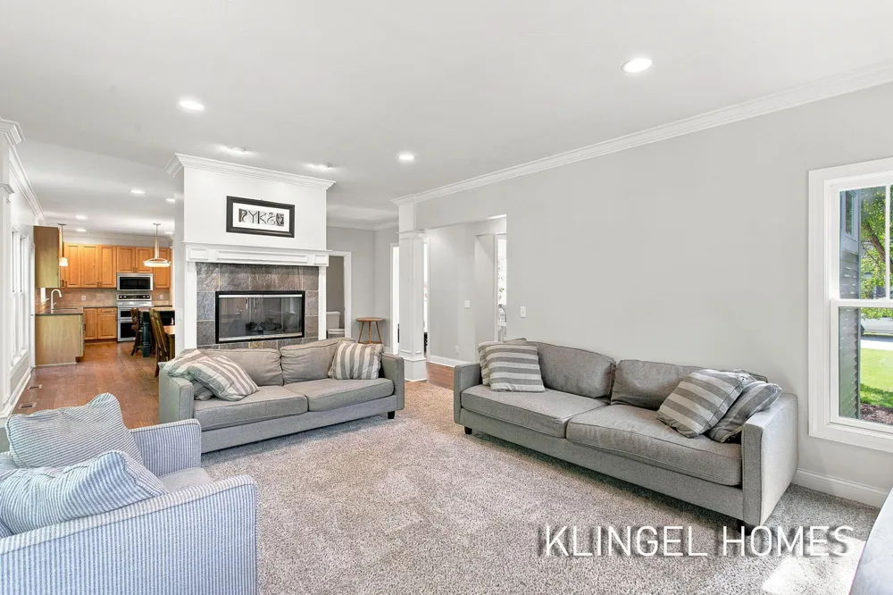 16373 W Willow Drive Spring Lake, MI 49456