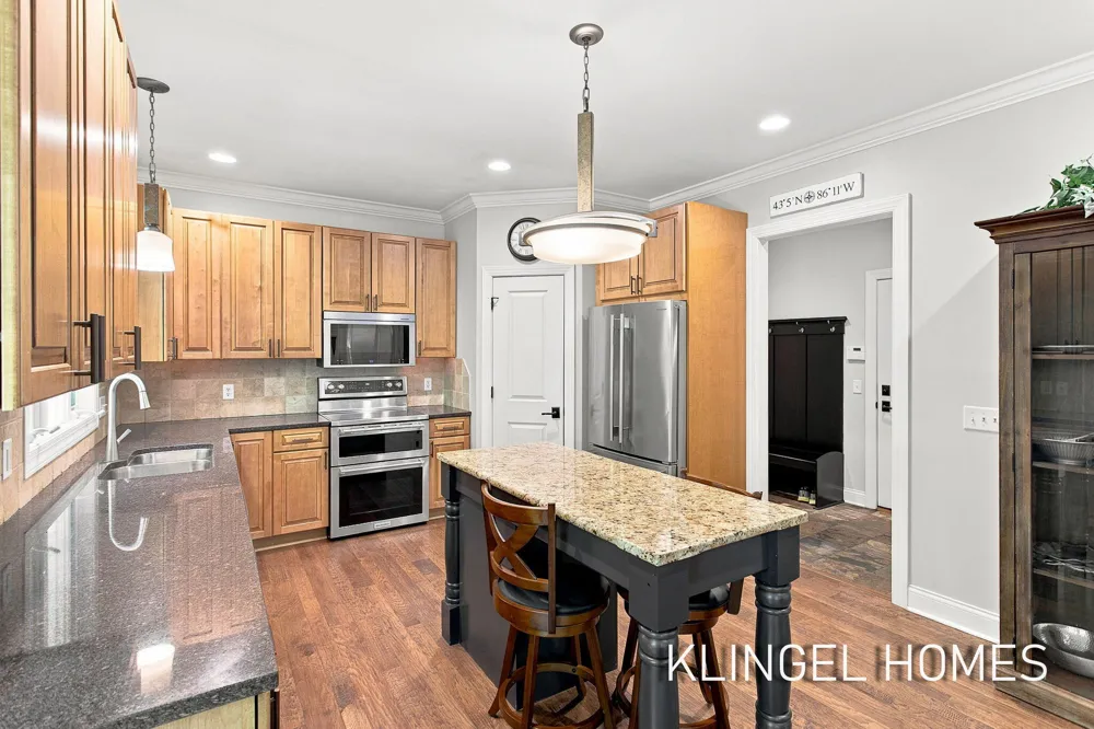 16373 W Willow Drive Spring Lake, MI 49456