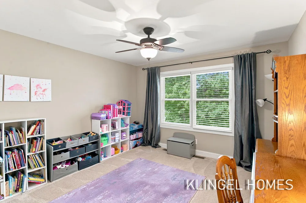 16373 W Willow Drive Spring Lake, MI 49456