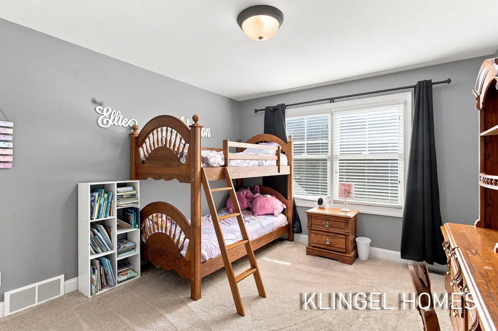 16373 W Willow Drive Spring Lake, MI 49456