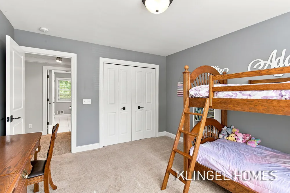 16373 W Willow Drive Spring Lake, MI 49456