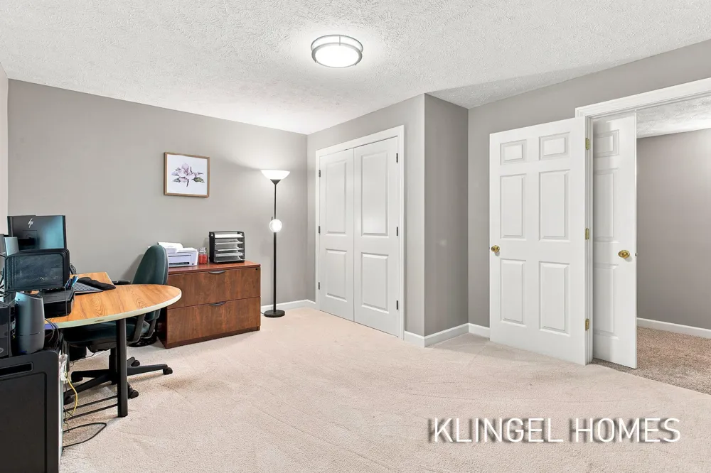 16373 W Willow Drive Spring Lake, MI 49456
