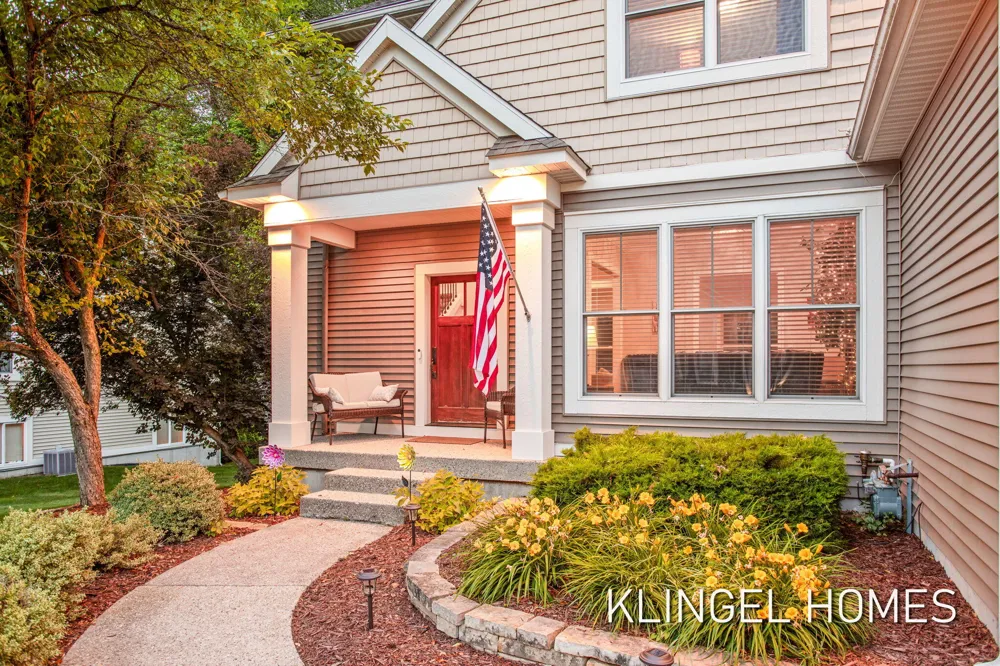 16373 W Willow Drive Spring Lake, MI 49456