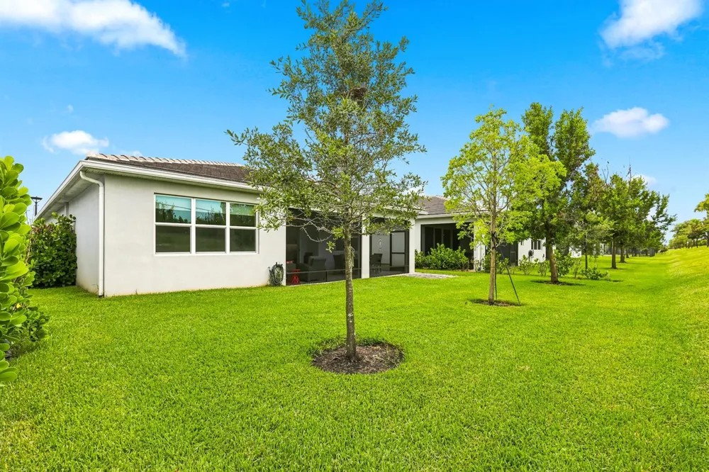 11724 SW Aquila Way Port St. Lucie, FL 34987