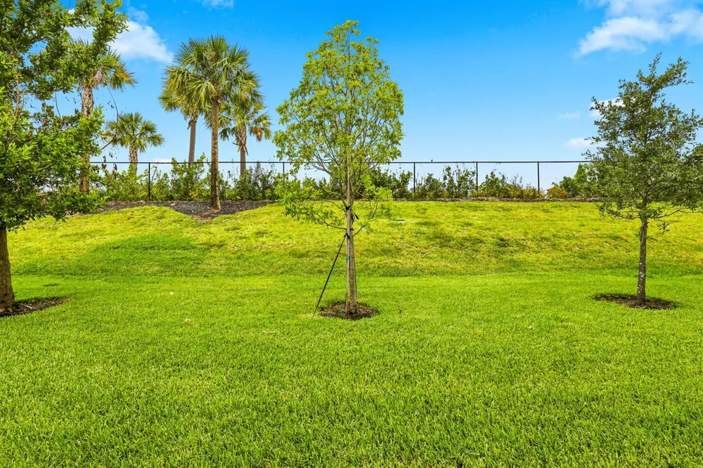 11724 SW Aquila Way Port St. Lucie, FL 34987