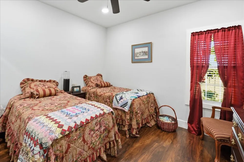 12800 County Road 1311 Malakoff, TX 75148