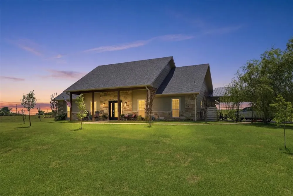 12800 County Road 1311 Malakoff, TX 75148