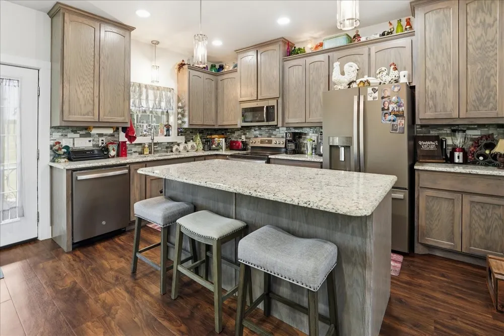 12800 County Road 1311 Malakoff, TX 75148