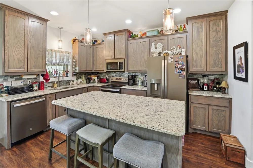 12800 County Road 1311 Malakoff, TX 75148