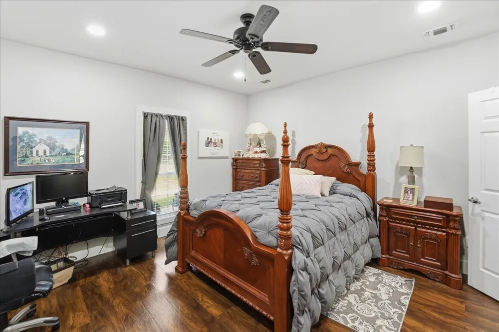12800 County Road 1311 Malakoff, TX 75148