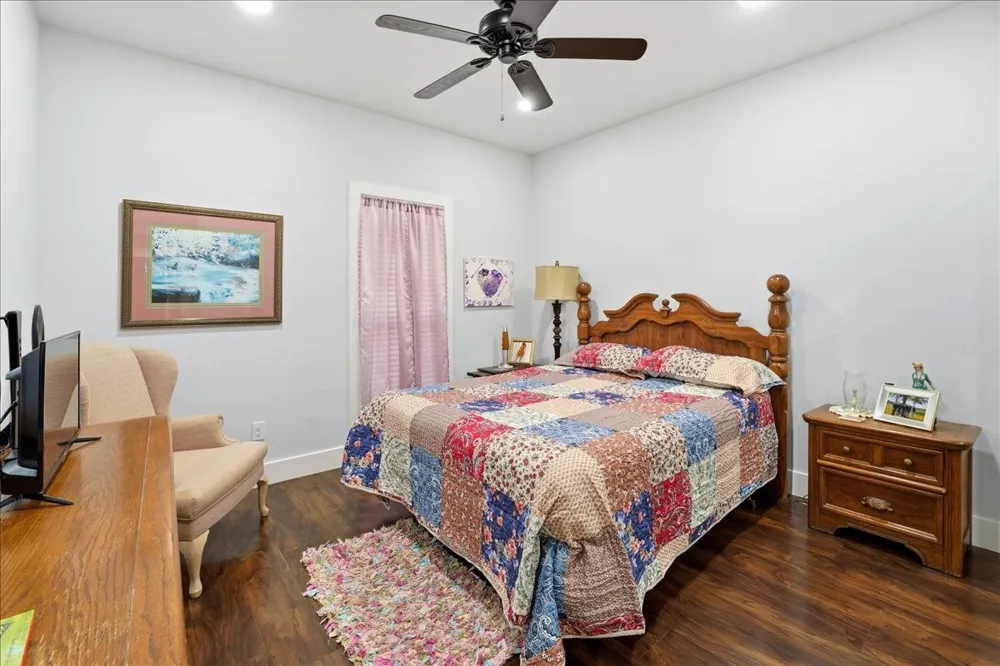 12800 County Road 1311 Malakoff, TX 75148