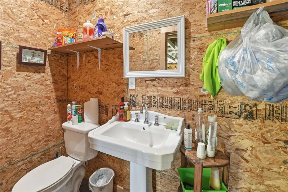 12800 County Road 1311 Malakoff, TX 75148