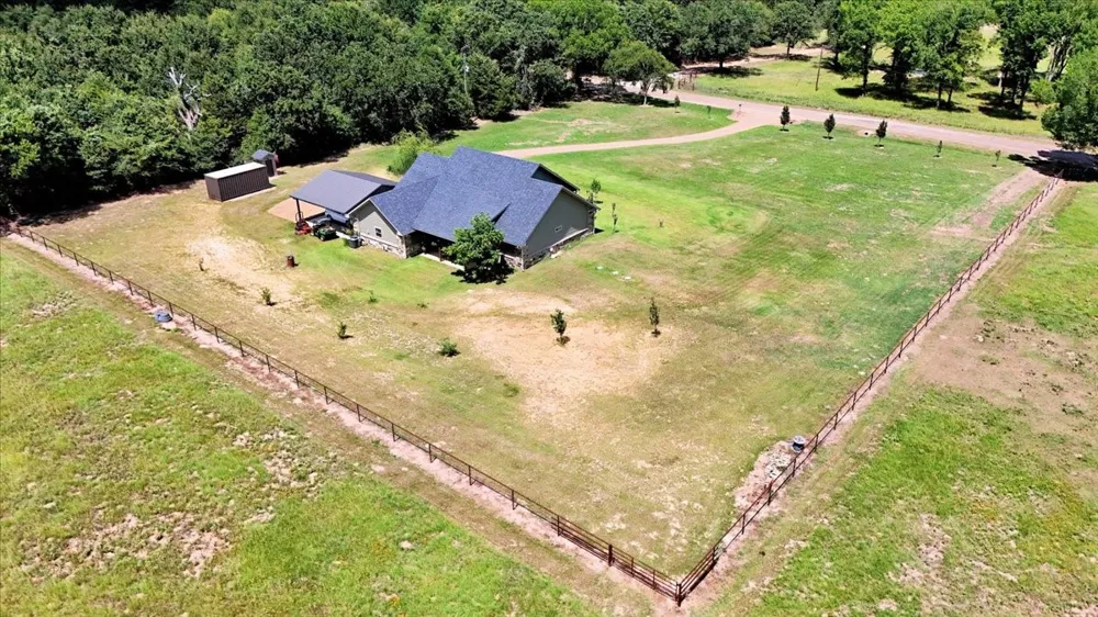 12800 County Road 1311 Malakoff, TX 75148