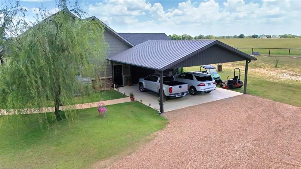 12800 County Road 1311 Malakoff, TX 75148