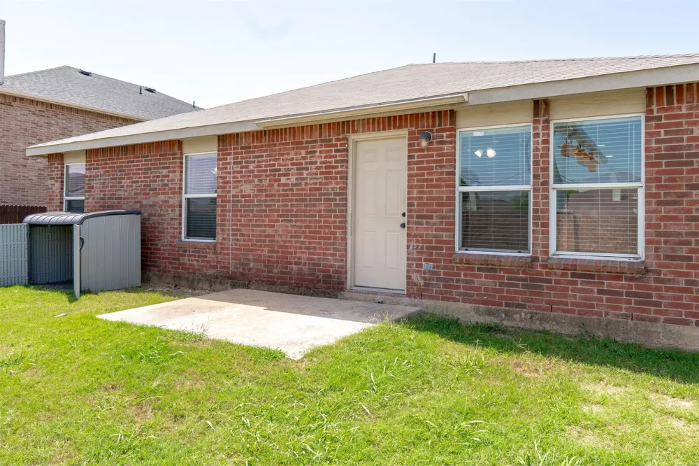 806 White Fields Way Arlington, TX 76002