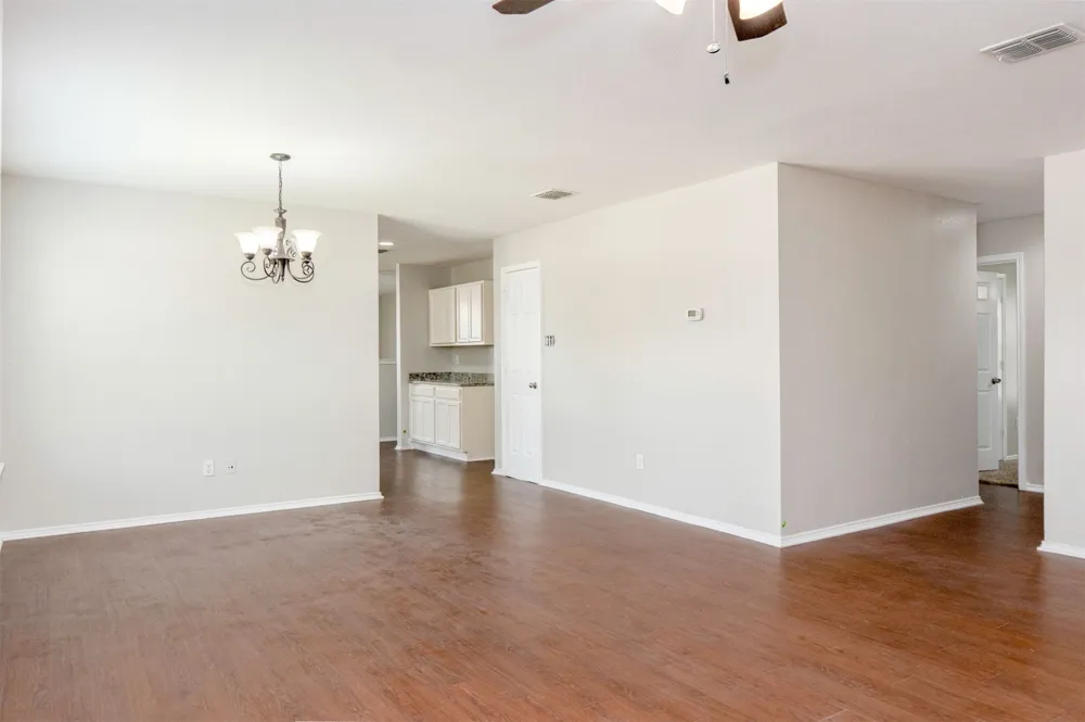 806 White Fields Way Arlington, TX 76002