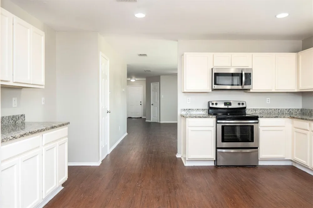 806 White Fields Way Arlington, TX 76002
