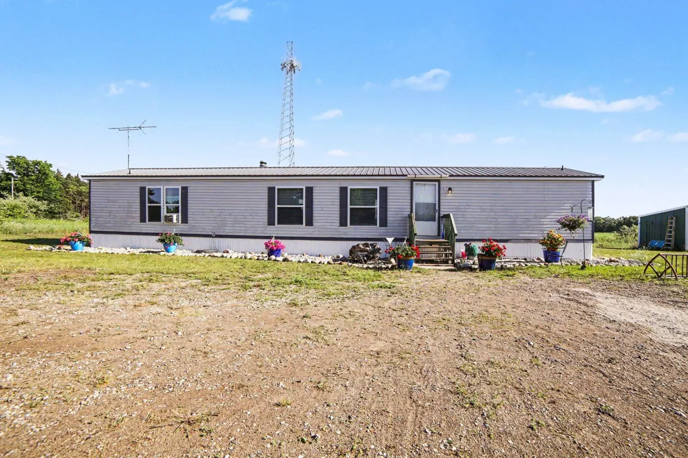 3598 64th Avenue Hart, MI 49420
